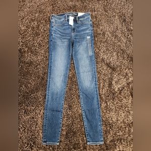 American Eagle Hi-Rise Jegging
